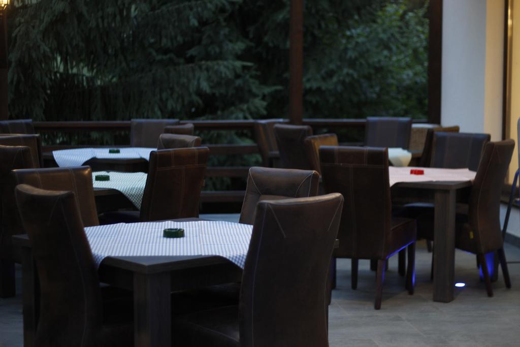 Casa Laur Cu Plaja Privata Hotel Colibita Exterior photo